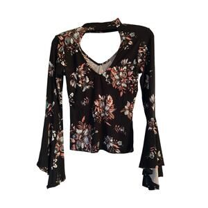 NWT Polly & Esther Black Floral Top Bell Sleeves Choker Collar Size Medium